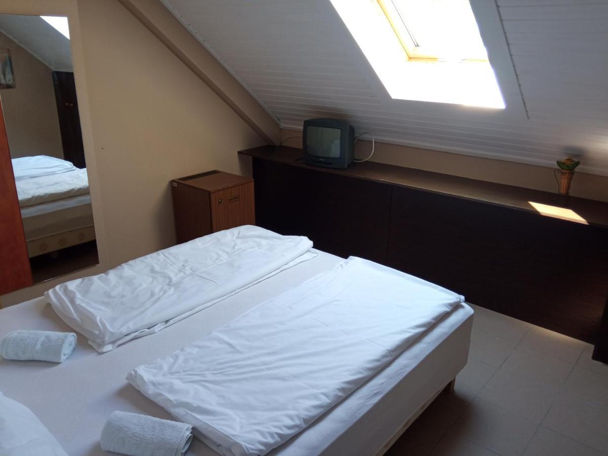 Retro Hotel Merid Zamárdi Εξωτερικό φωτογραφία