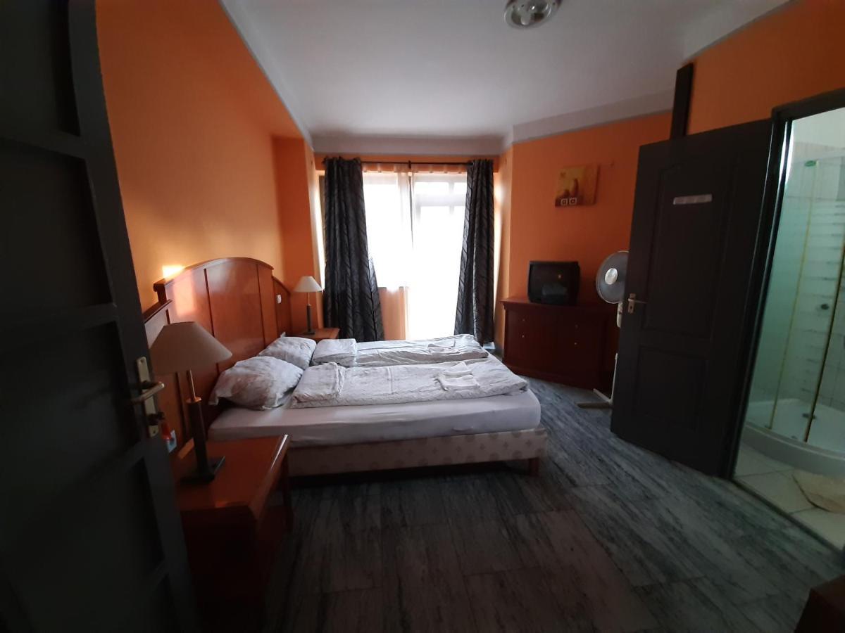 Retro Hotel Merid Zamárdi Εξωτερικό φωτογραφία